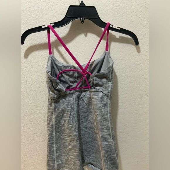 Lululemon dancing warrior strappy tank top size 4 - Picture 3 of 9